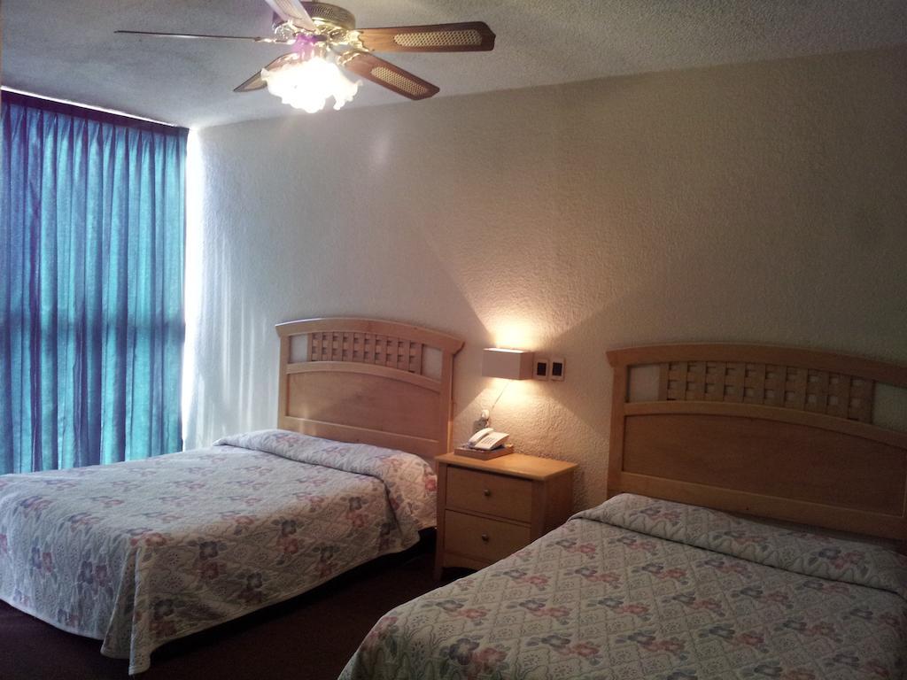 Hotel El Monte سالامانكا الغرفة الصورة