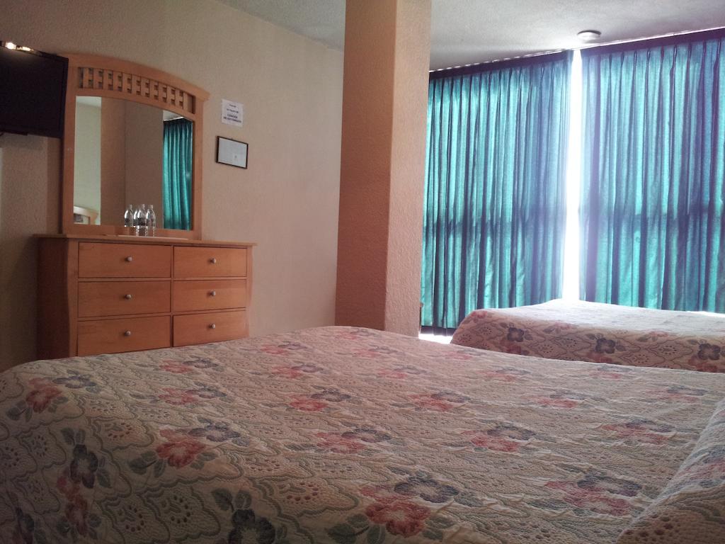 Hotel El Monte سالامانكا الغرفة الصورة